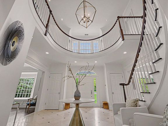 4th image of 10 Morris Court