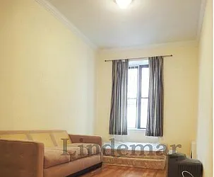 Rented by Lindemar LLC