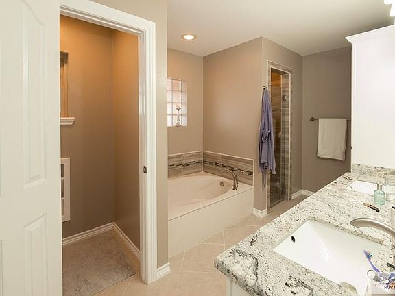 4th image of 709 Palm Ave
