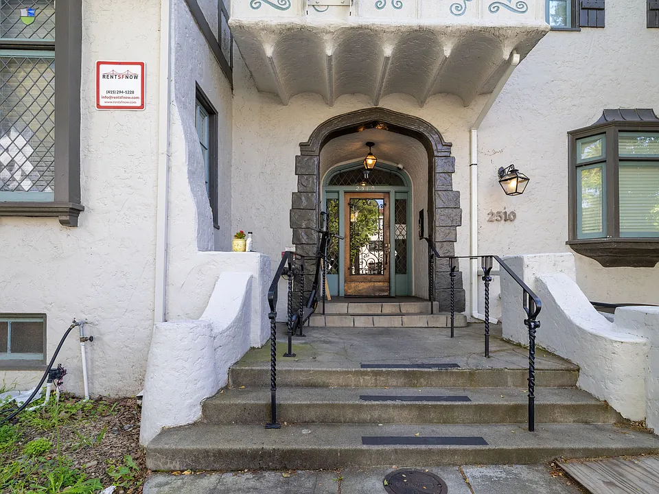 2510 Central Ave