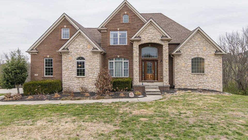 1st image of 140 Hickory Meadows Dr