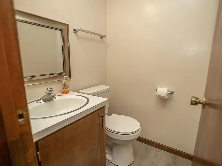 223 Mary Dr — Photo 9