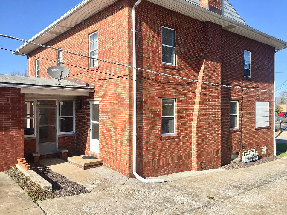 entrance to breezeway