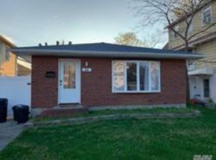 24 Parma Rd, Island Park, NY 11558