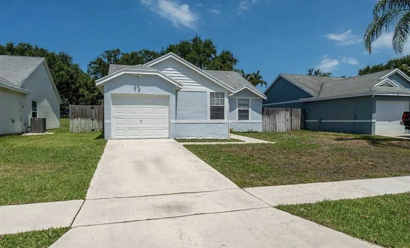 3 bed, $3,200 — Photo 3