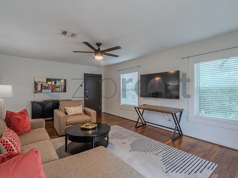 2714 Palm St #2 — Photo 7