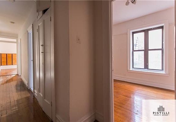 5th image of 51 Tiemann Pl #58