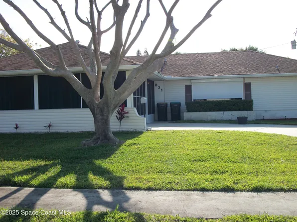 831 Edwards St NE, Palm Bay, FL 32905