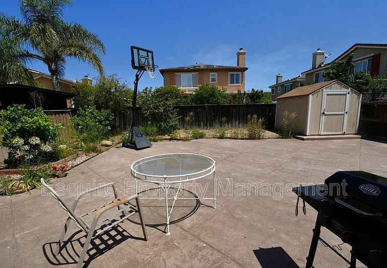 371 Huerta St — Photo 28