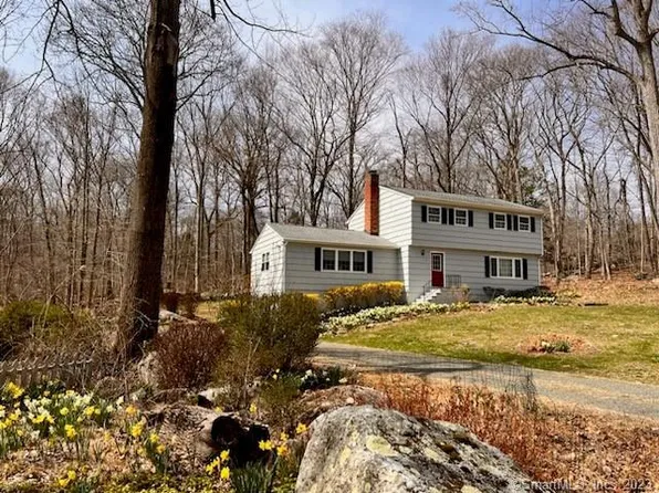8 Jana Drive, Weston, CT 06883