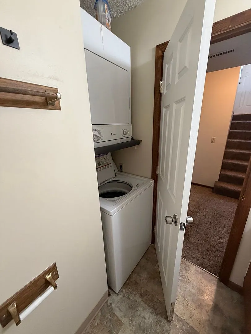 Highland Block Apartments — Photo 3