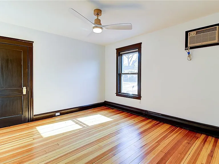 Bedroom #1