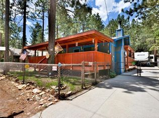 336 Maple Ln, Sugarloaf, CA 92386