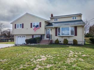 243 Church Ln, Wayne, NJ 07470