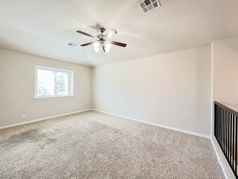 921 Heritage Springs Trl — Photo 19