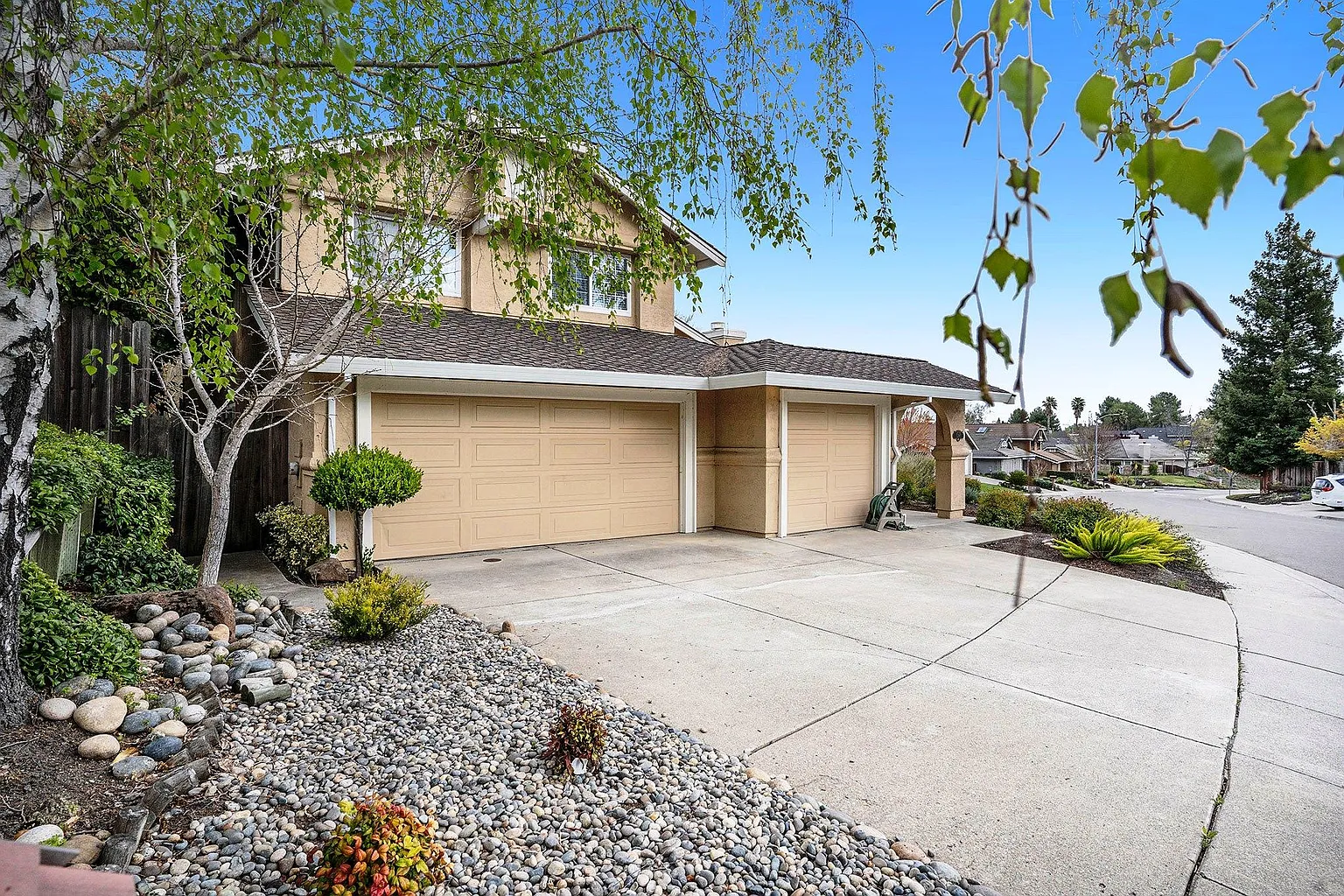 5385 Canyon Crest Dr photo 1