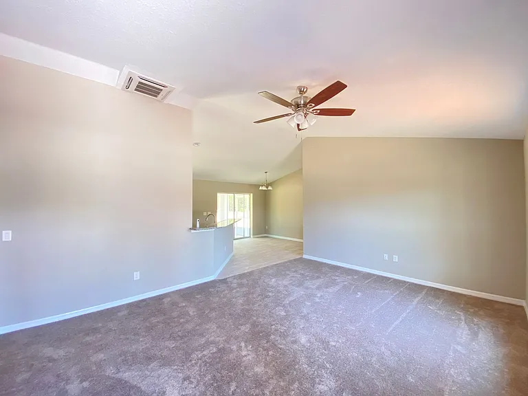 4217 SW 162nd Pl — Photo 4