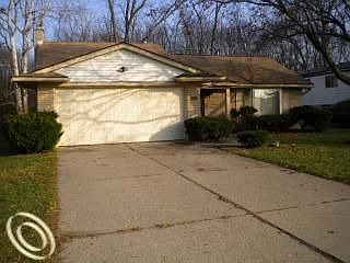 1st image of 23330 Edinburgh St