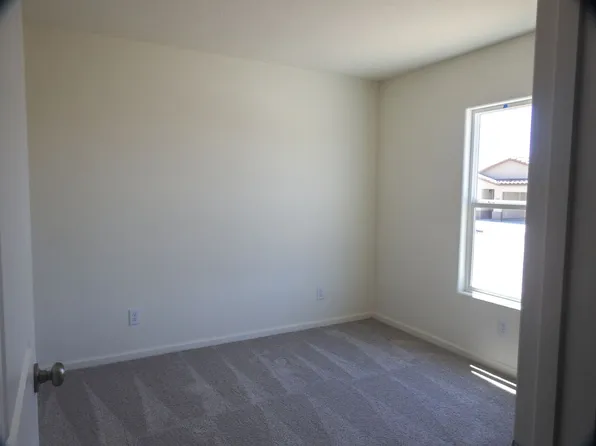 5547 S Prospect Creek Rd, Fort Mohave, AZ 86426