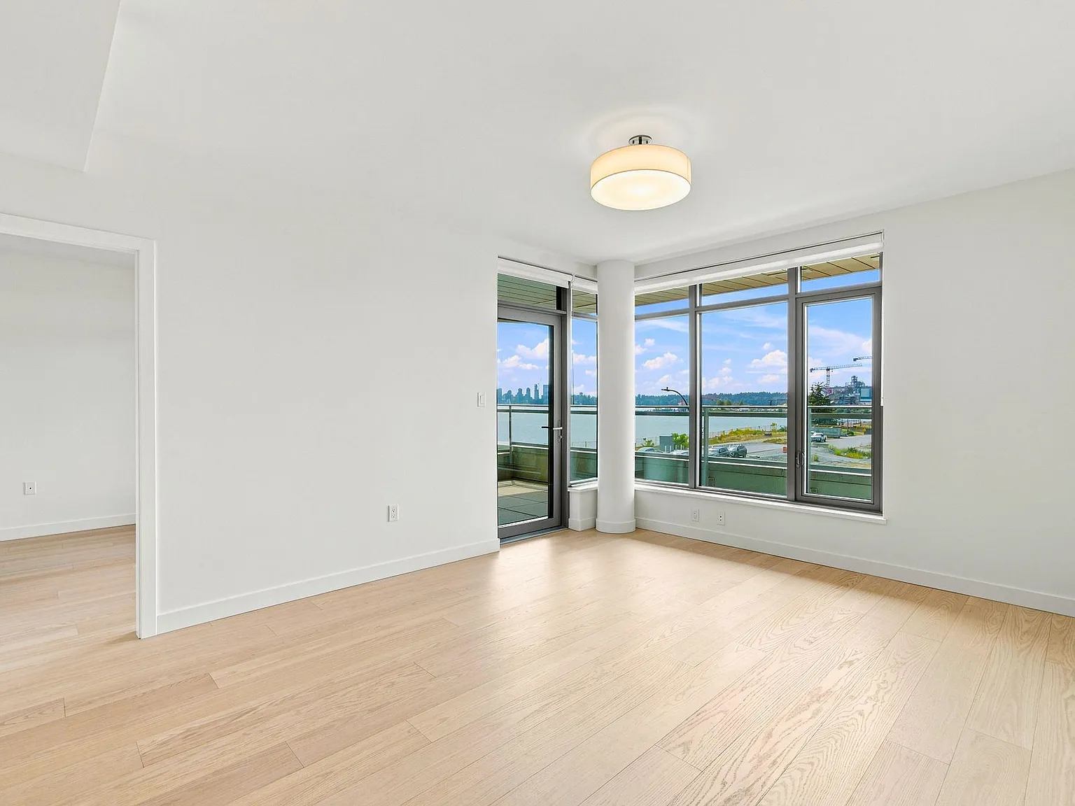 2 bed, 1059 sqft, $5,100 — Photo 4