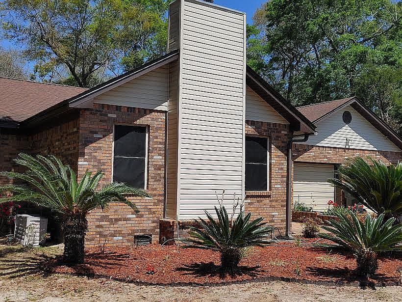 Beautiful home in Milton!