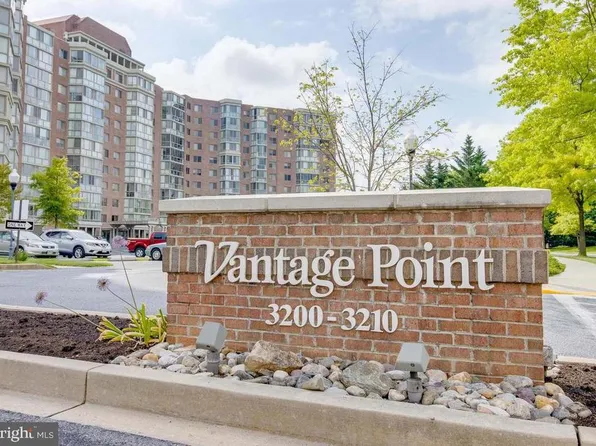 3210 N Leisure World Blvd APT 715, Silver Spring, MD 20906