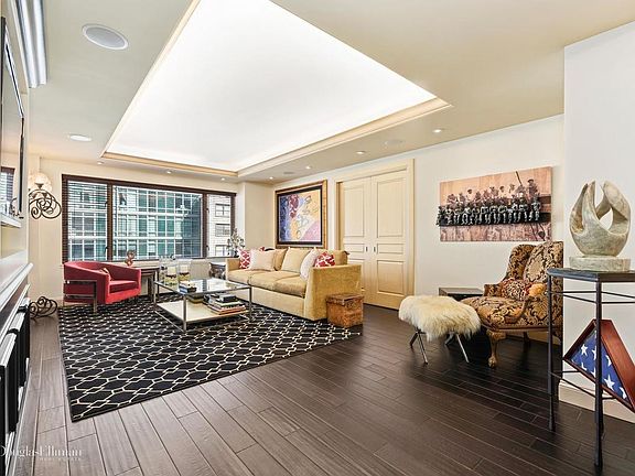 4th image of 935 3rd Ave #17D