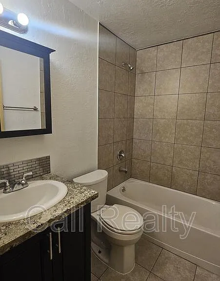 3001 E 4th Ave — Photo 8