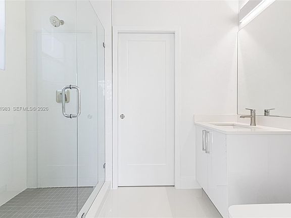 5th image of 21326 Old Cutler Rd