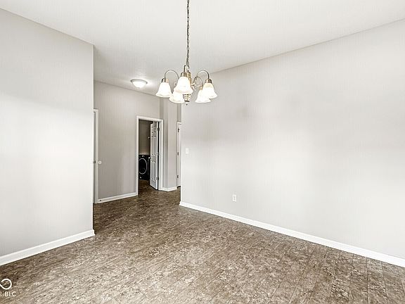 5th image of 5321 Tanglewood Ln