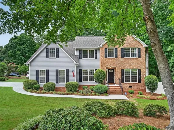 1571 Ashwood Way, Lawrenceville, GA 30043