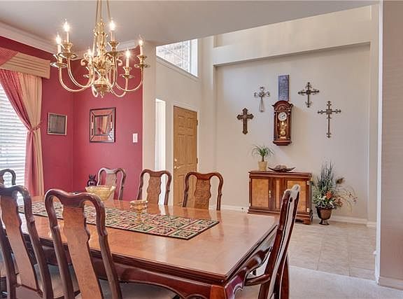 3rd image of 414 Parkview Dr