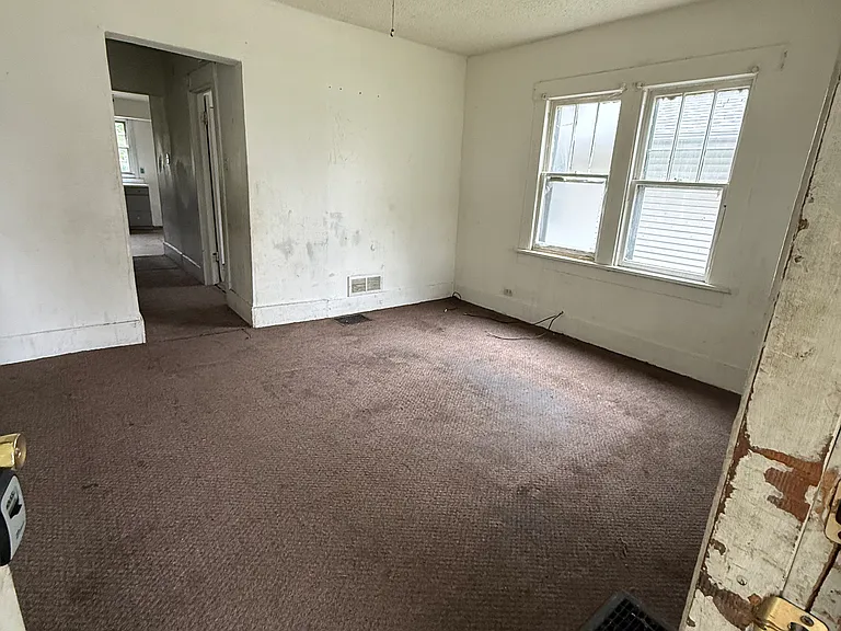 1303 E Whitmer St — Photo 8
