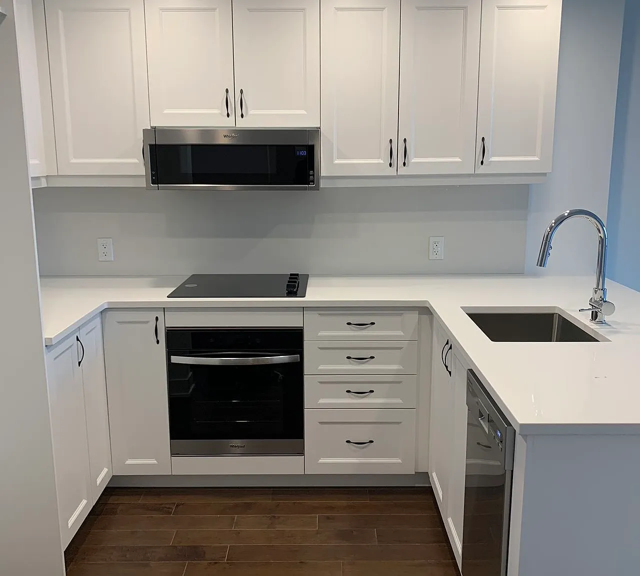 340 Queen Street — Photo 3