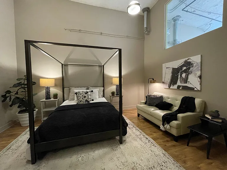 2320 Lofts — Photo 7
