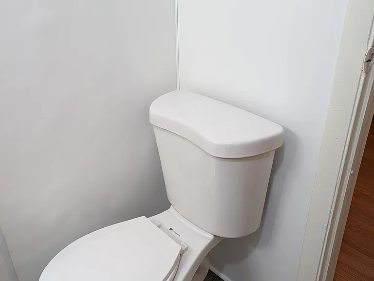 250 Pawling Ave #3 — Photo 6