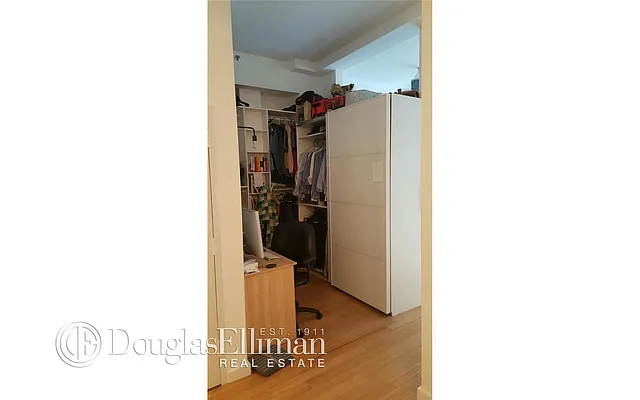 Rented by Douglas Elliman | media 33