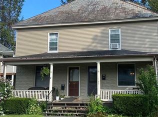 18 Sterling St, Westfield, MA 01085