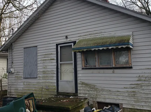 2220 S Birch St, Muncie, IN 47302