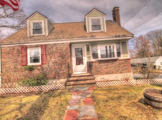 182 Sprague St, Dedham, MA 02026