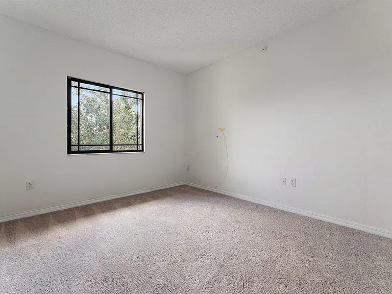 2727 Anzio Ct #301 — Photo 14