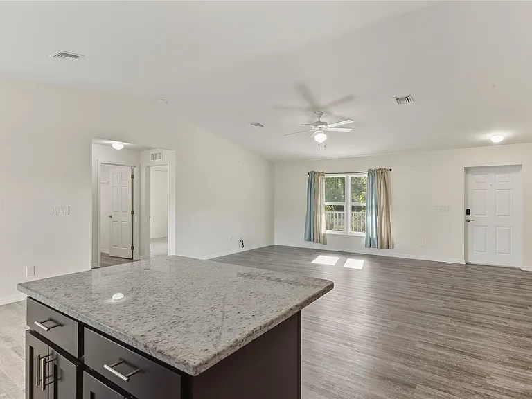 8007 Royal Ct — Photo 14