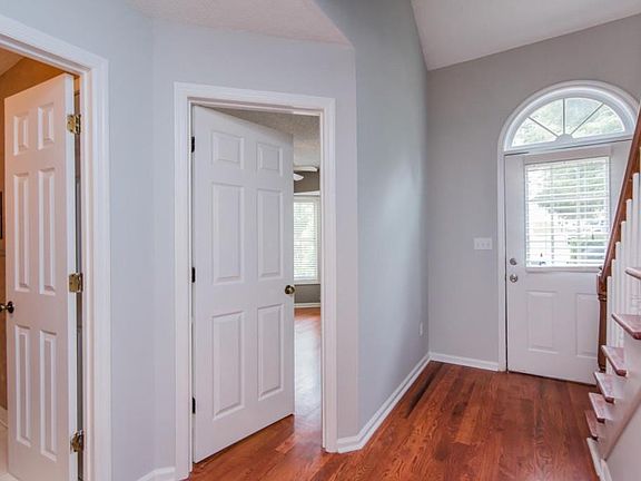 4th image of 5170 Laurel Bridge Ct SE