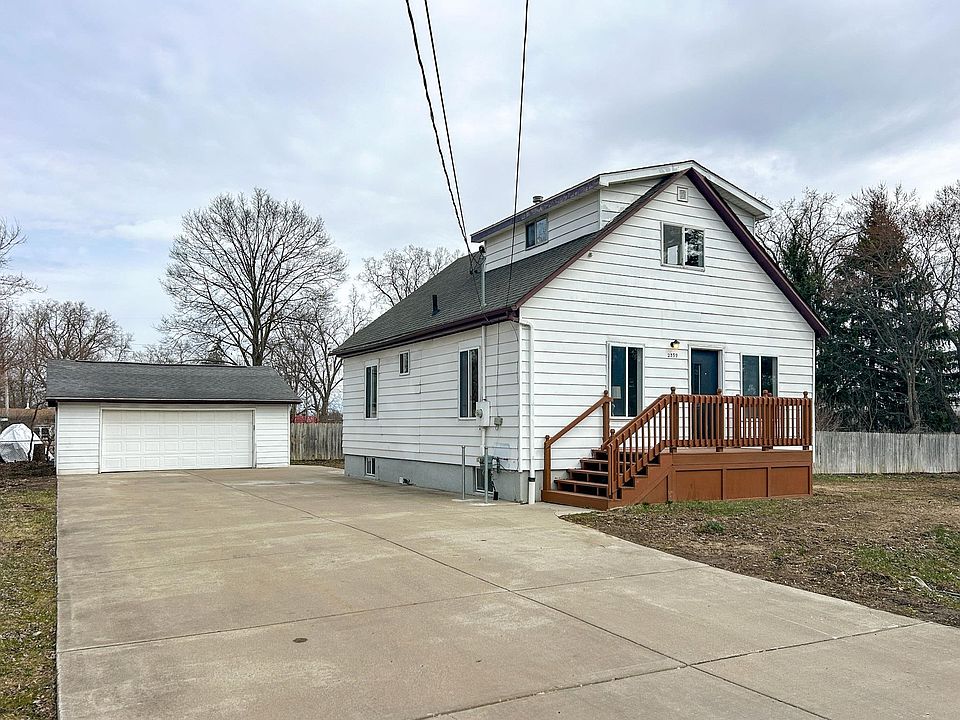 1st image of 2399 E Parkwood Ave