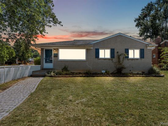 27517 Windsor St, Garden City, MI 48135
