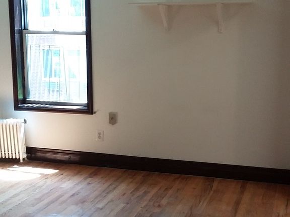 5th image of 106 Norfolk St APT 12