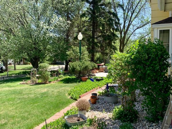 67 4th Ave NW, Watertown, SD 57201