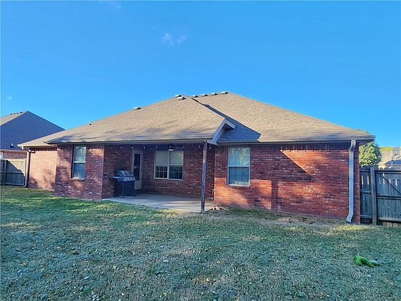 4th image of 11095 Rosebay Ln