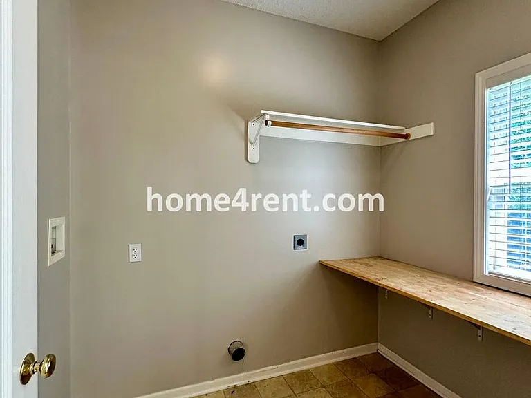 17825 W 160th St — Photo 29