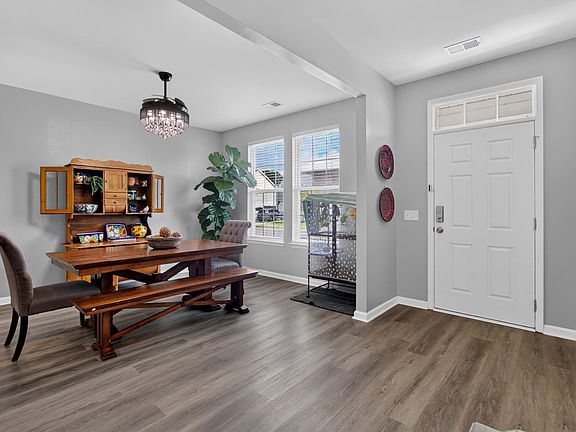 5th image of 2209 Pimlico Dr